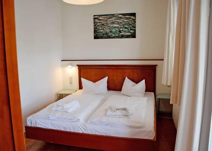 20 Mit Strandkorb Und Balkon דירה